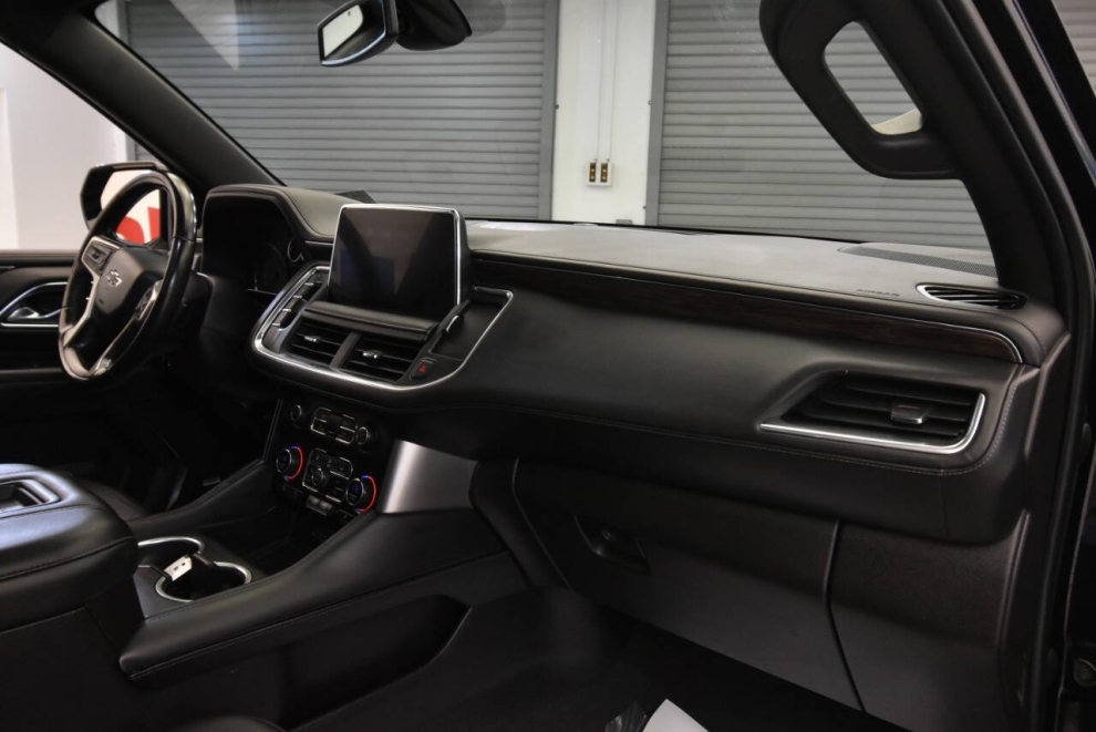 2021 Chevrolet Tahoe Z71 4x4 4dr SUV, Black, Mileage: 68,114 - photo 17