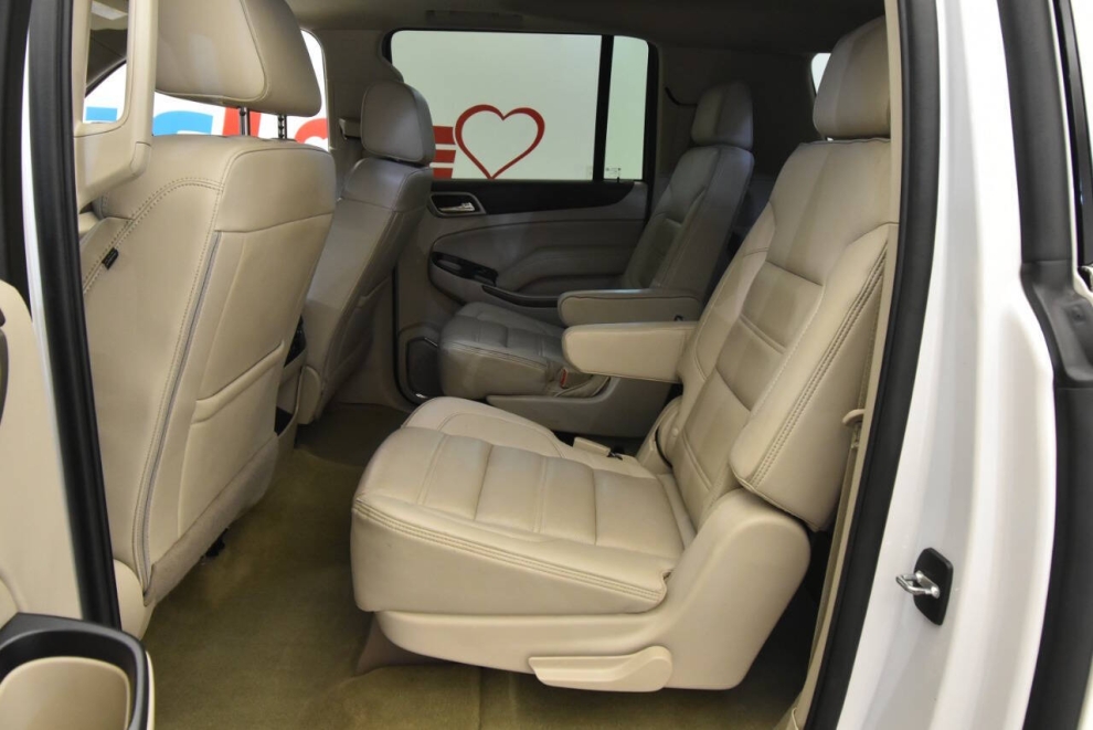 2019 GMC Yukon XL Denali 4x4 4dr SUV, White, Mileage: 96,641 - photo 13