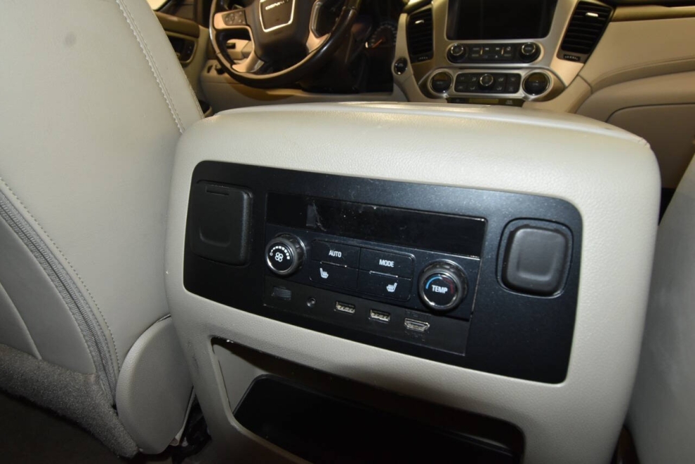 2019 GMC Yukon XL Denali 4x4 4dr SUV, White, Mileage: 96,641 - photo 19