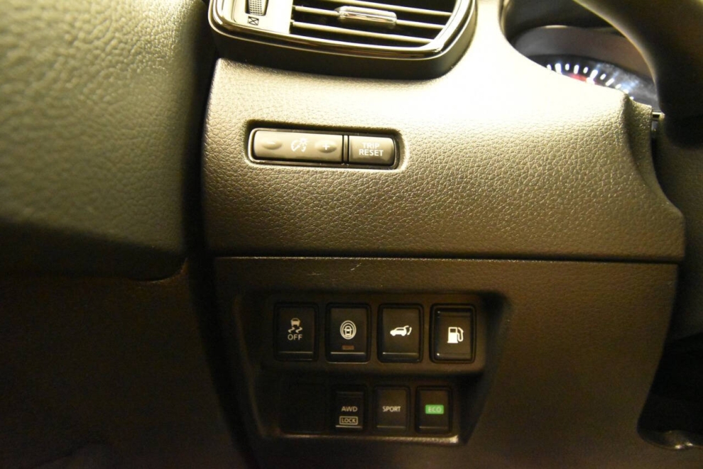 2019 Nissan Rogue SV AWD 4dr Crossover, , Mileage: 106,164 - photo 28