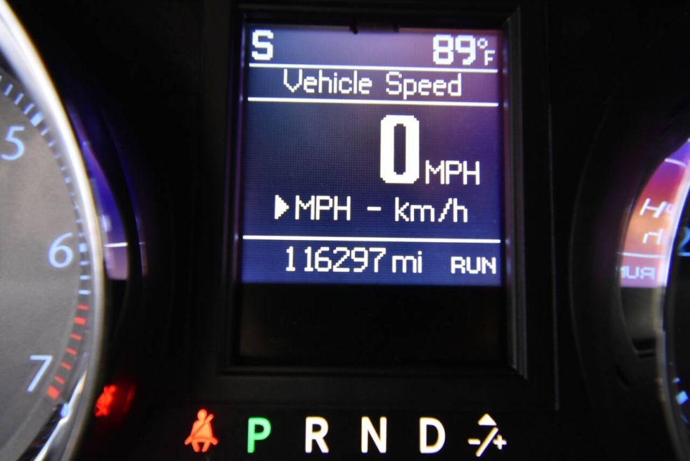 2016 Chrysler Town and Country S 4dr Mini Van, Negro, Mileage: 116,241 - photo 25