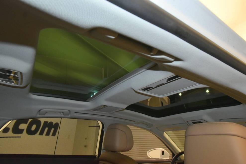 2019 Audi A8 L quattro 55 TFSI AWD 4dr Sedan, White, Mileage: 98,200 - photo 17