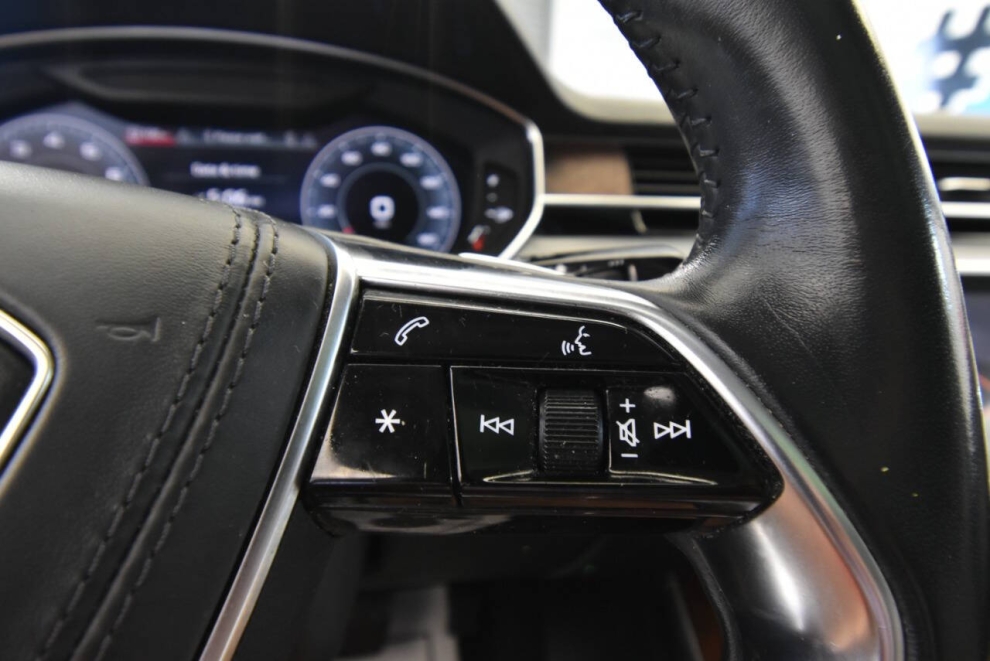 2019 Audi A8 L quattro 55 TFSI AWD 4dr Sedan, White, Mileage: 98,200 - photo 26