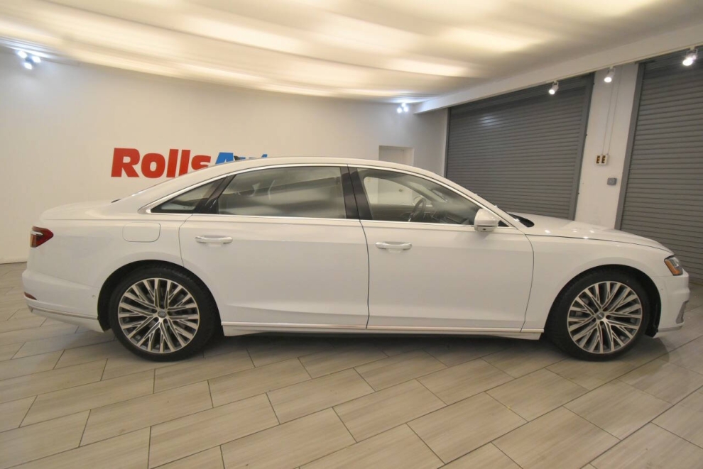 2019 Audi A8 L quattro 55 TFSI AWD 4dr Sedan, White, Mileage: 98,200 - photo 5