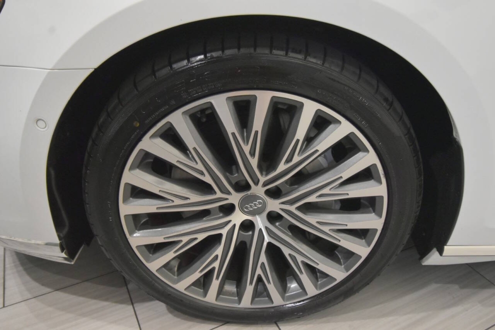 2019 Audi A8 L quattro 55 TFSI AWD 4dr Sedan, White, Mileage: 98,200 - photo 8