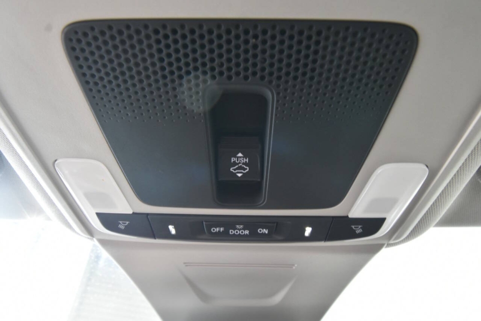 2022 Honda Civic Touring 4dr Sedan, Black, Mileage: 63,732 - photo 30