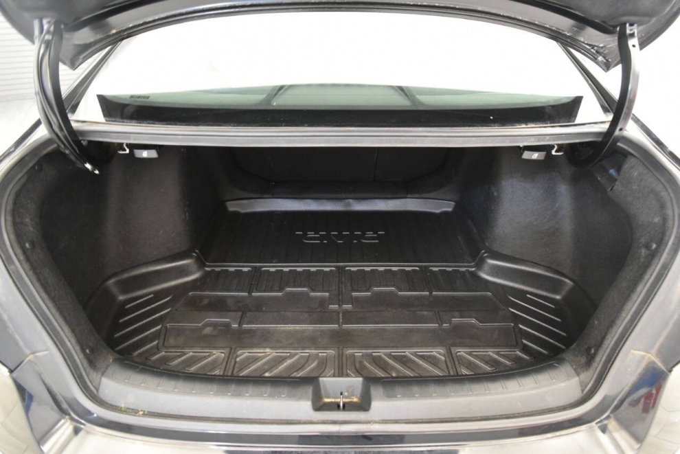 2022 Honda Civic Touring 4dr Sedan, Black, Mileage: 63,732 - photo 33