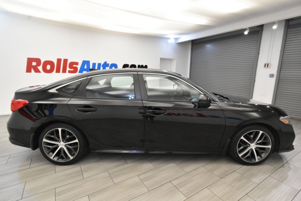 2022 Honda Civic Touring 4dr Sedan, Black, Mileage: 63,732 - photo 5