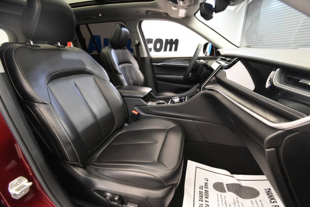 2024 Jeep Grand Cherokee 4xe 4x4 4dr SUV, , Mileage: 64,715 - photo 15