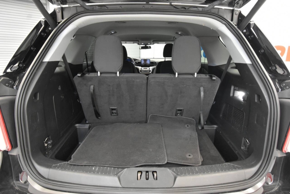 2022 Ford Explorer XLT AWD 4dr SUV, Black, Mileage: 95,525 - photo 31