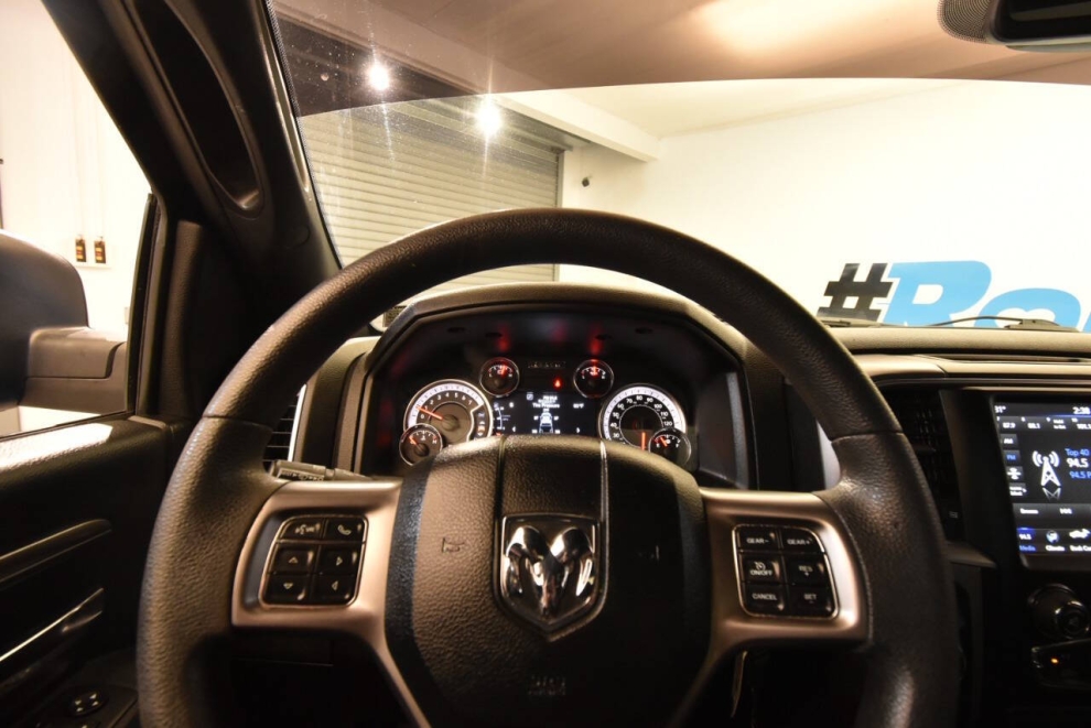 2021 RAM 1500 Classic Warlock 4x4 4dr Quad Cab 6.3 ft. SB Pickup, , Mileage: 107,124 - photo 21