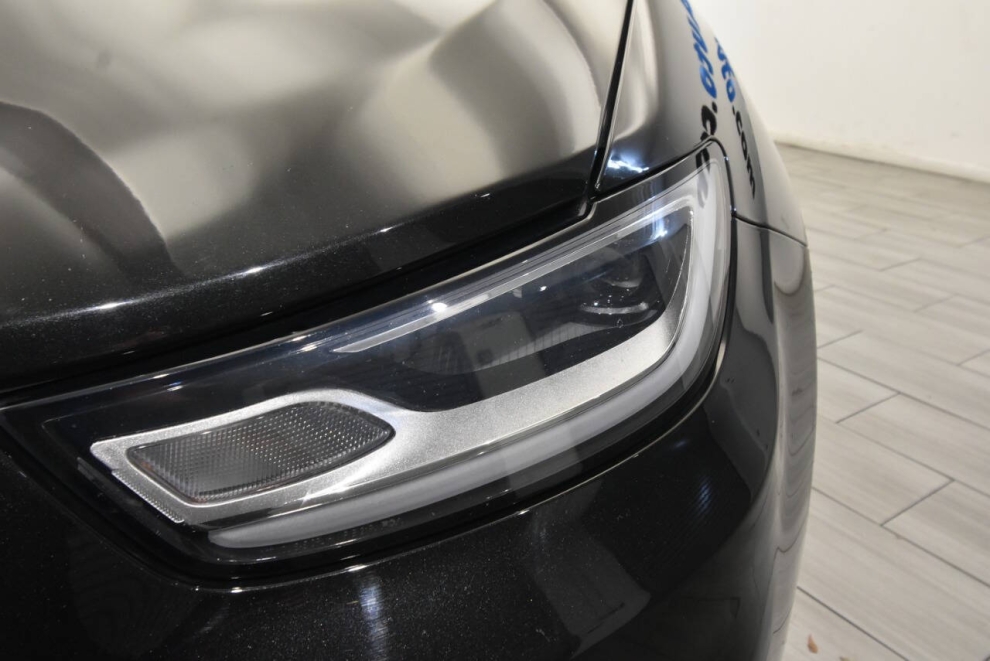 2023 Chrysler Pacifica Plug-In Hybrid Touring L 4dr Mini Van, , Mileage: 75,812 - photo 7