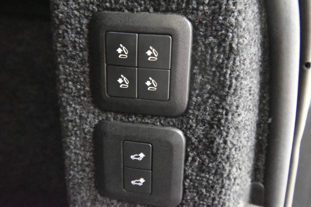 2020 Land Rover Range Rover HSE AWD 4dr SUV, Blanco, Mileage: 71,730 - photo 32