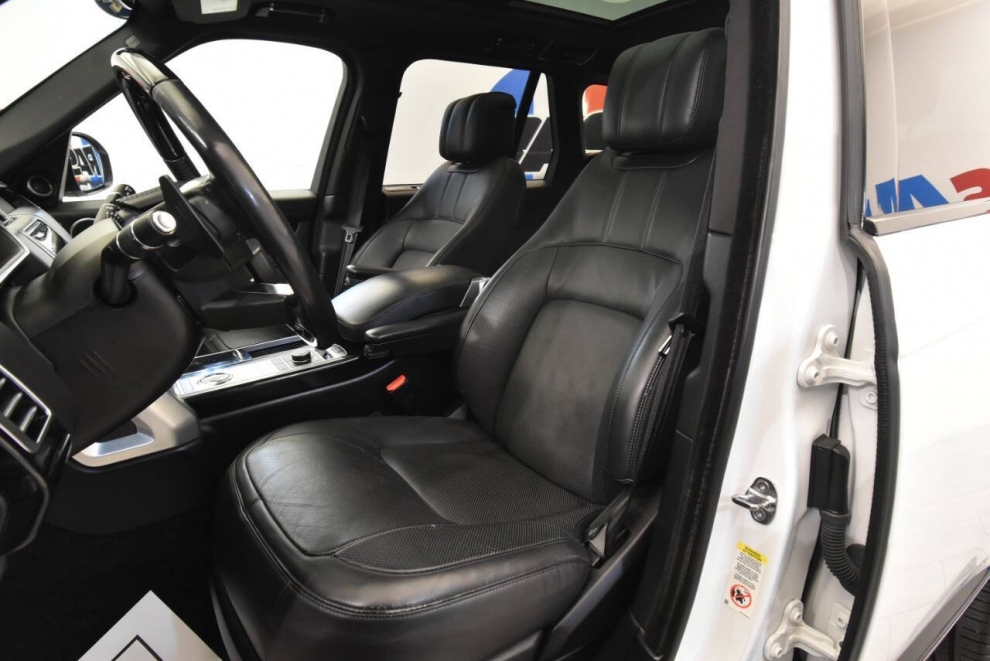 2020 Land Rover Range Rover HSE AWD 4dr SUV, Blanco, Mileage: 71,730 - photo 9