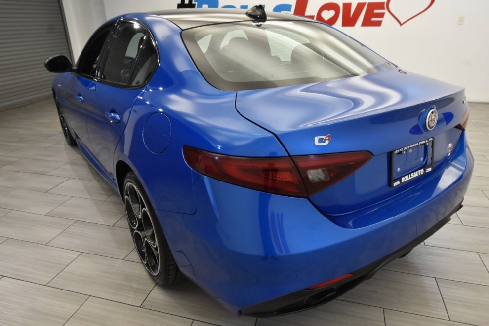 2023 Alfa Romeo Giulia Veloce AWD 4dr Sedan, , Mileage: 55,457 - photo 2