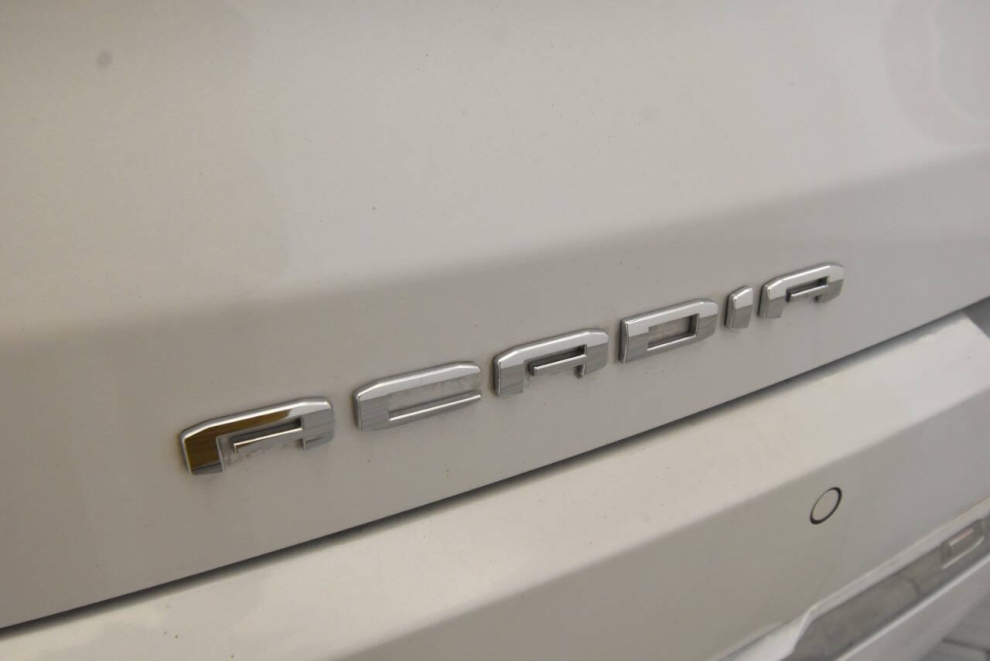 2022 GMC Acadia Denali 4x4 4dr SUV, Blanco, Mileage: 97,616 - photo 30