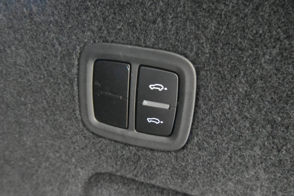 2021 Porsche Cayenne GTS AWD 4dr SUV, Red, Mileage: 76,131 - photo 31