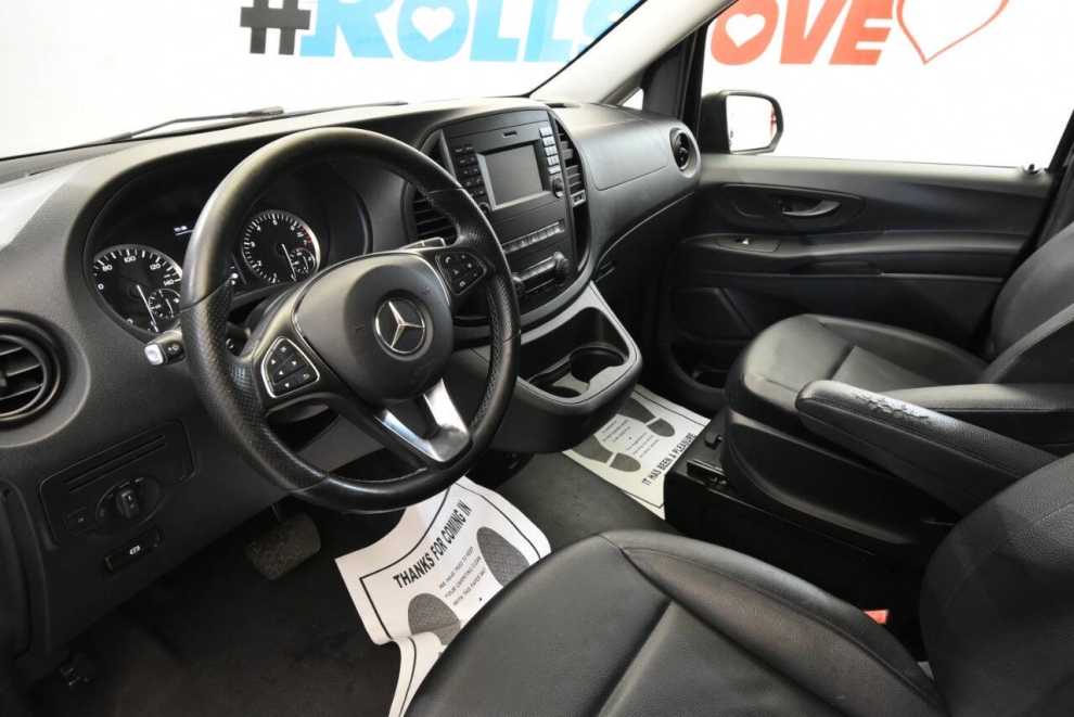 2018 Mercedes-Benz Metris Passenger 4dr Mini Van, Negro, Mileage: 79,460 - photo 11