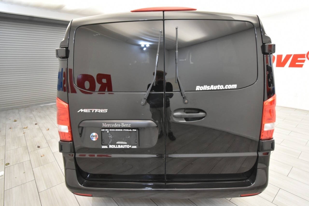 2018 Mercedes-Benz Metris Passenger 4dr Mini Van, Negro, Mileage: 79,460 - photo 3
