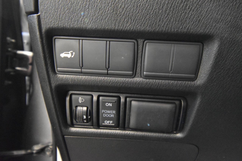 2018 Nissan Armada SV 4x4 4dr SUV, , Mileage: 89,276 - photo 33