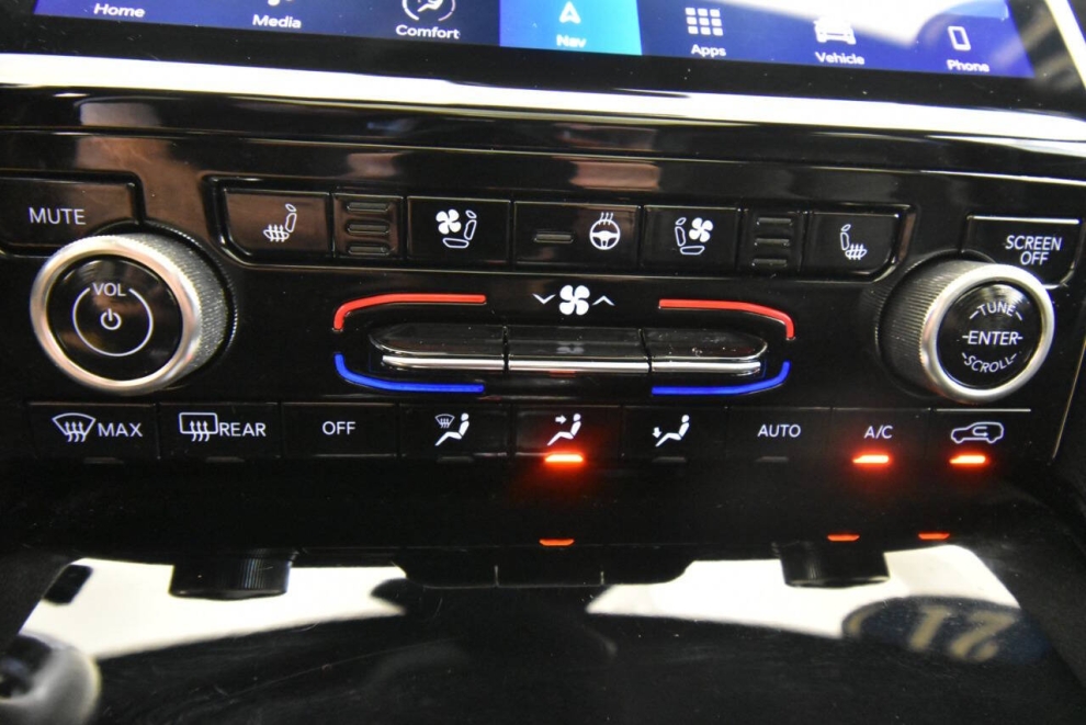 2021 Jeep Grand Cherokee L Overland 4x4 4dr SUV, Black, Mileage: 91,615 - photo 21