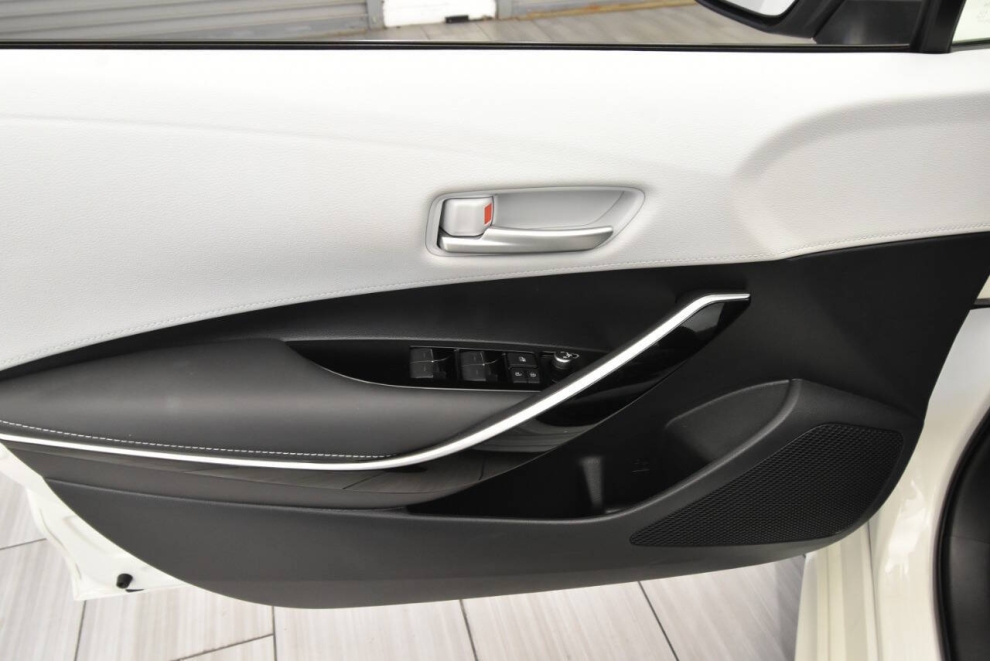 2020 Toyota Corolla Hatchback XSE 4dr Hatchback CVT, , Mileage: 60,706 - photo 12