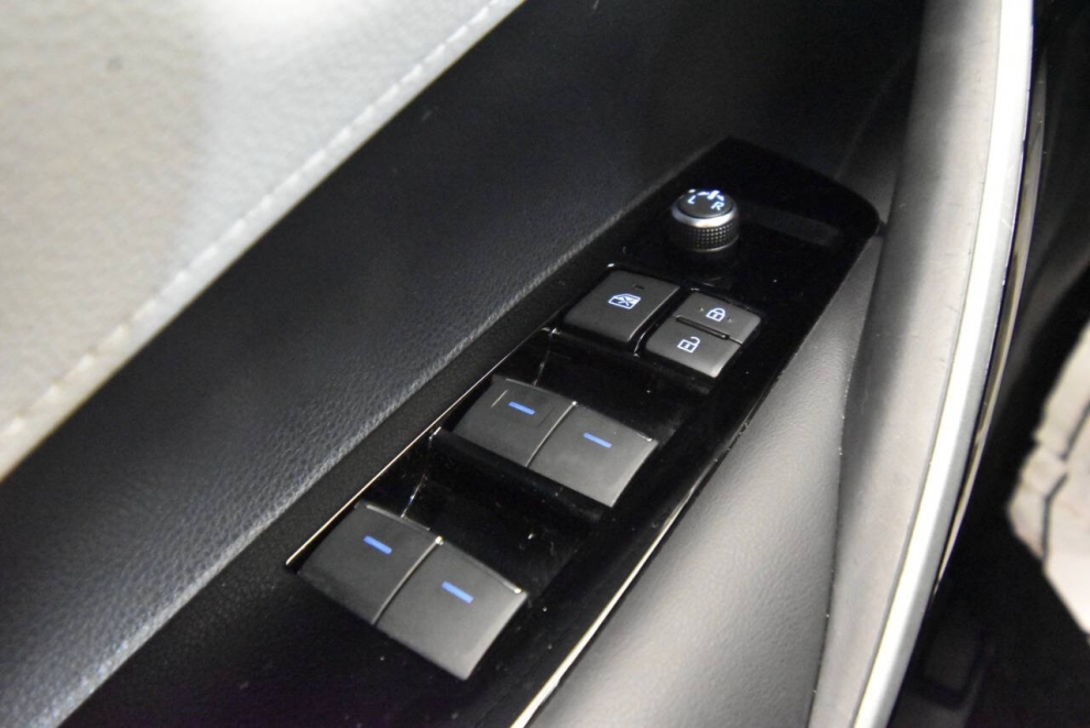 2020 Toyota Corolla Hatchback XSE 4dr Hatchback CVT, , Mileage: 60,706 - photo 30