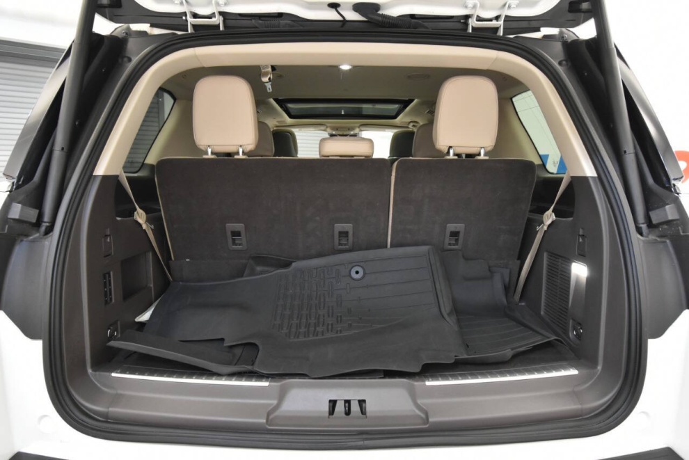 2022 Lincoln Navigator Reserve 4x4 4dr SUV, Blanco, Mileage: 34,977 - photo 36