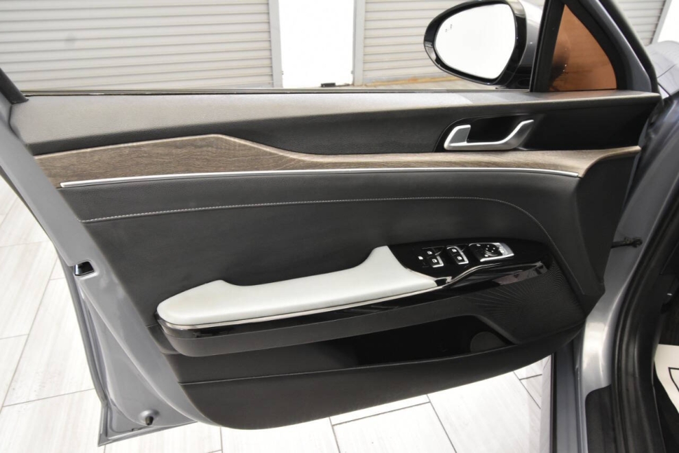 2022 Kia K5 EX 4dr Sedan, Silver, Mileage: 79,805 - photo 11