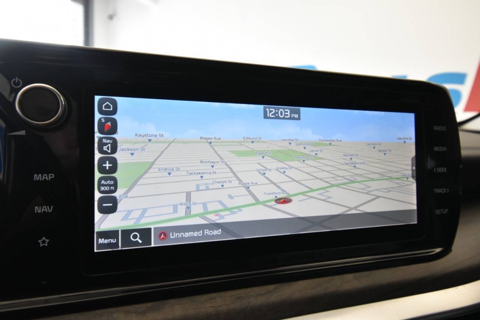 2022 Kia K5 EX 4dr Sedan, Silver, Mileage: 79,805 - photo 22