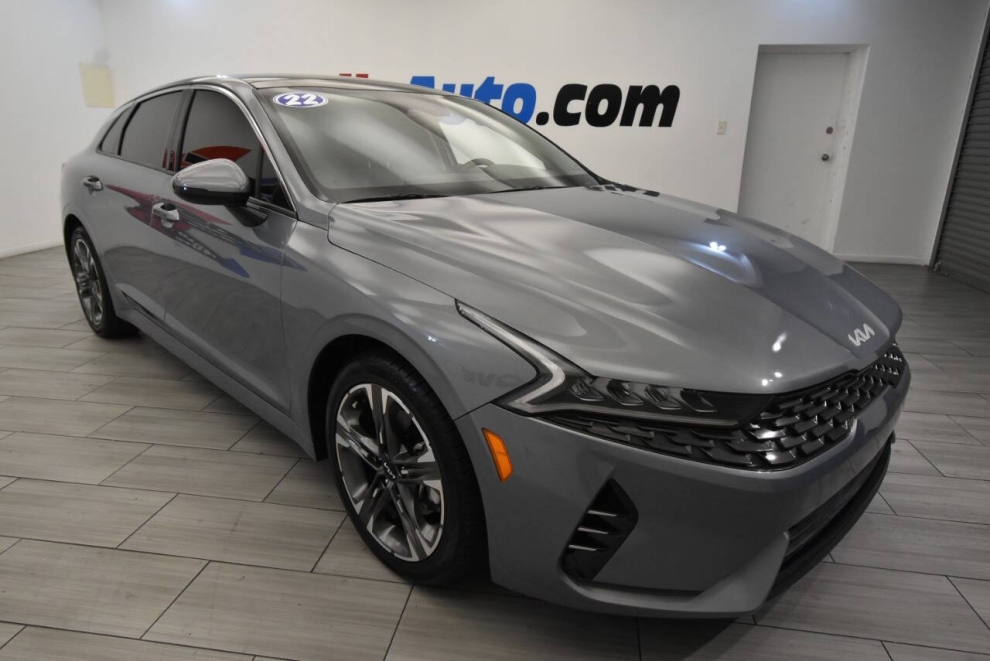 2022 Kia K5 EX 4dr Sedan, Silver, Mileage: 79,805 - photo 6