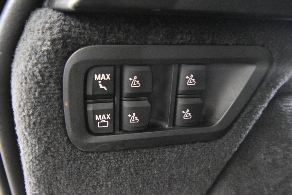 2019 BMW X7 xDrive40i AWD 4dr Sports Activity Vehicle, White, Mileage: 95,617 - photo 34