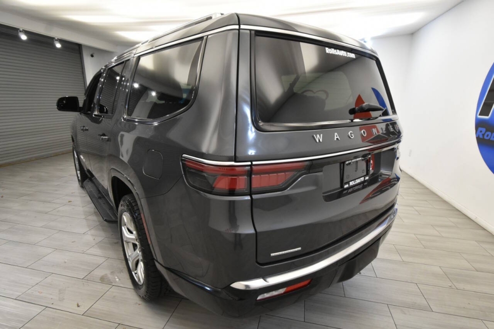 2022 Jeep Wagoneer Series II 4x4 4dr SUV, Gray, Mileage: 58,717 - photo 2