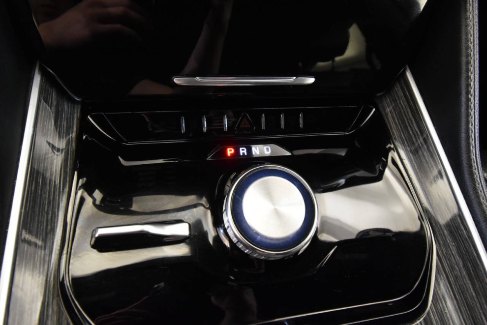 2022 Jeep Wagoneer Series II 4x4 4dr SUV, Gray, Mileage: 58,717 - photo 20