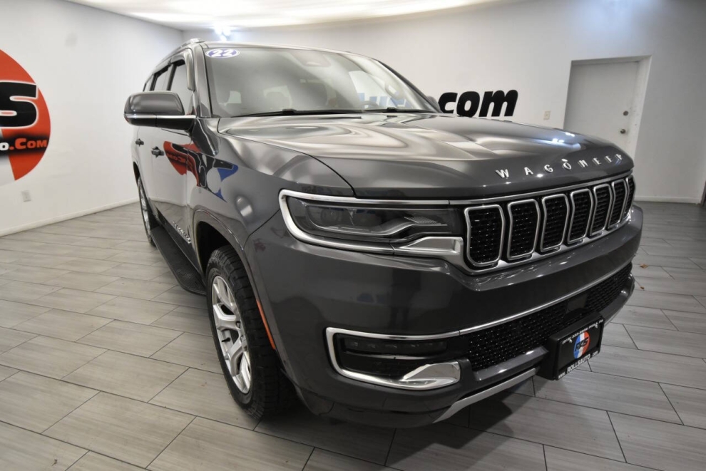 2022 Jeep Wagoneer Series II 4x4 4dr SUV, Gray, Mileage: 58,717 - photo 6