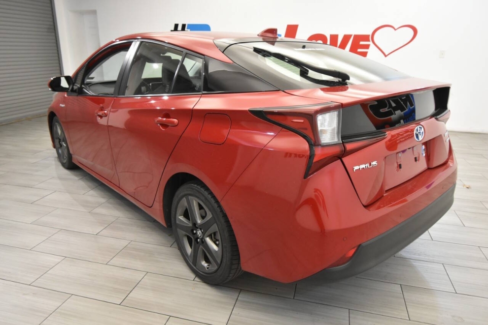 2019 Toyota Prius Limited 4dr Hatchback, , Mileage: 73,215 - photo 2
