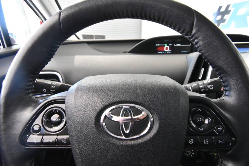 2019 Toyota Prius Limited 4dr Hatchback, , Mileage: 73,215 - photo 24