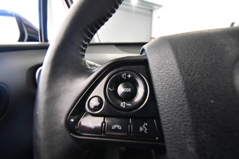 2019 Toyota Prius Limited 4dr Hatchback, , Mileage: 73,215 - photo 25