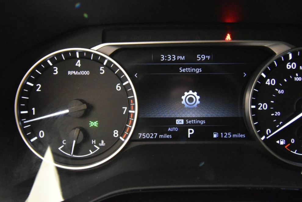 2022 Nissan Pathfinder SV AWD 4dr SUV, Gray, Mileage: 74,895 - photo 29