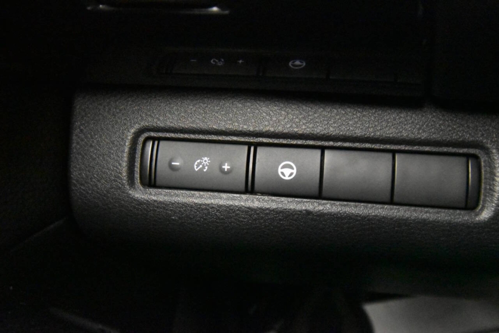 2022 Nissan Pathfinder SV AWD 4dr SUV, Gray, Mileage: 74,895 - photo 30