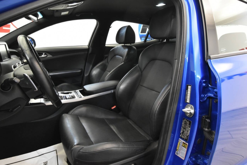 2019 Kia Stinger GT AWD 4dr Sedan, Blue, Mileage: 89,159 - photo 10