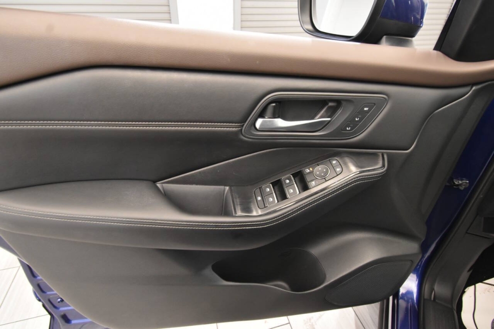 2023 Nissan Rogue SL AWD 4dr Crossover, Blue, Mileage: 63,826 - photo 12