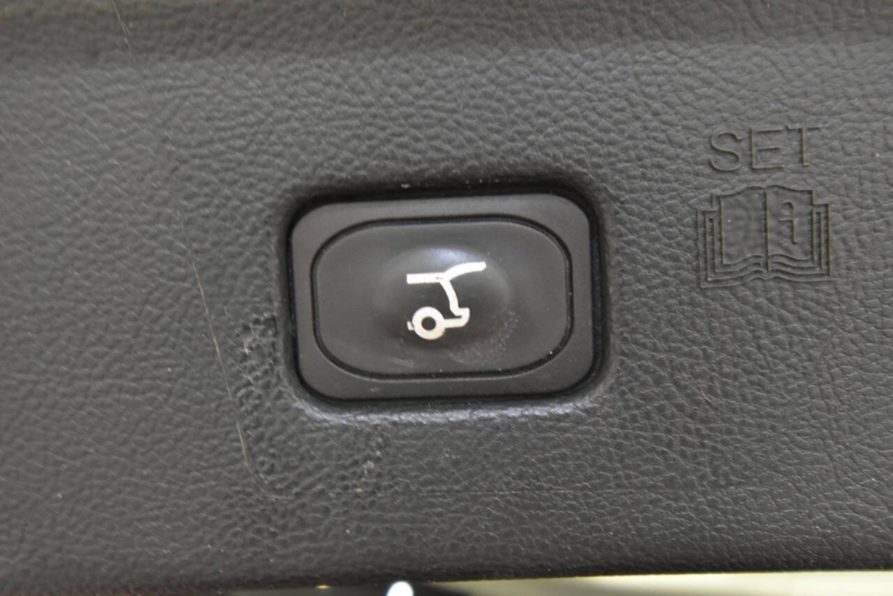 2021 Ford Edge ST AWD 4dr Crossover, Red, Mileage: 70,932 - photo 36