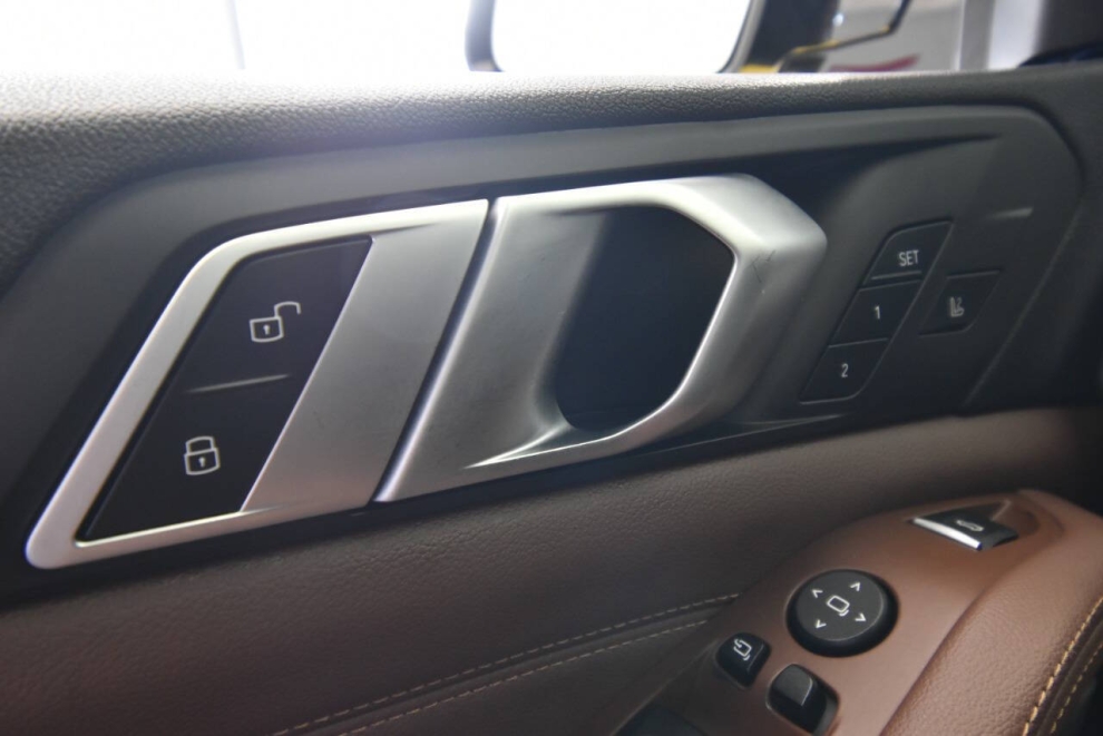 2019 BMW X5 xDrive40i AWD 4dr Sports Activity Vehicle, Yellow, Mileage: 70,988 - photo 31