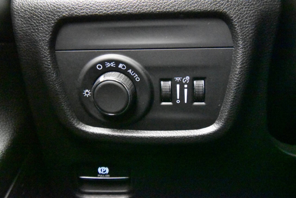 2024 Jeep Grand Cherokee L Altitude 4x4 4dr SUV, , Mileage: 45,669 - photo 29