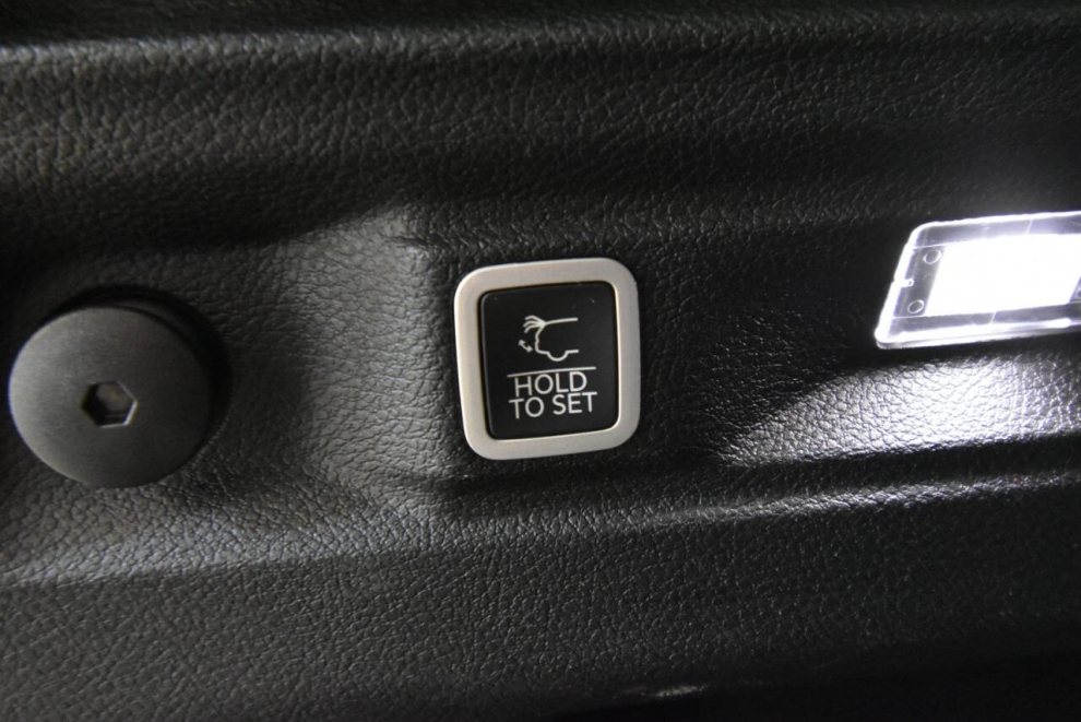 2024 Jeep Grand Cherokee L Altitude 4x4 4dr SUV, , Mileage: 45,669 - photo 33