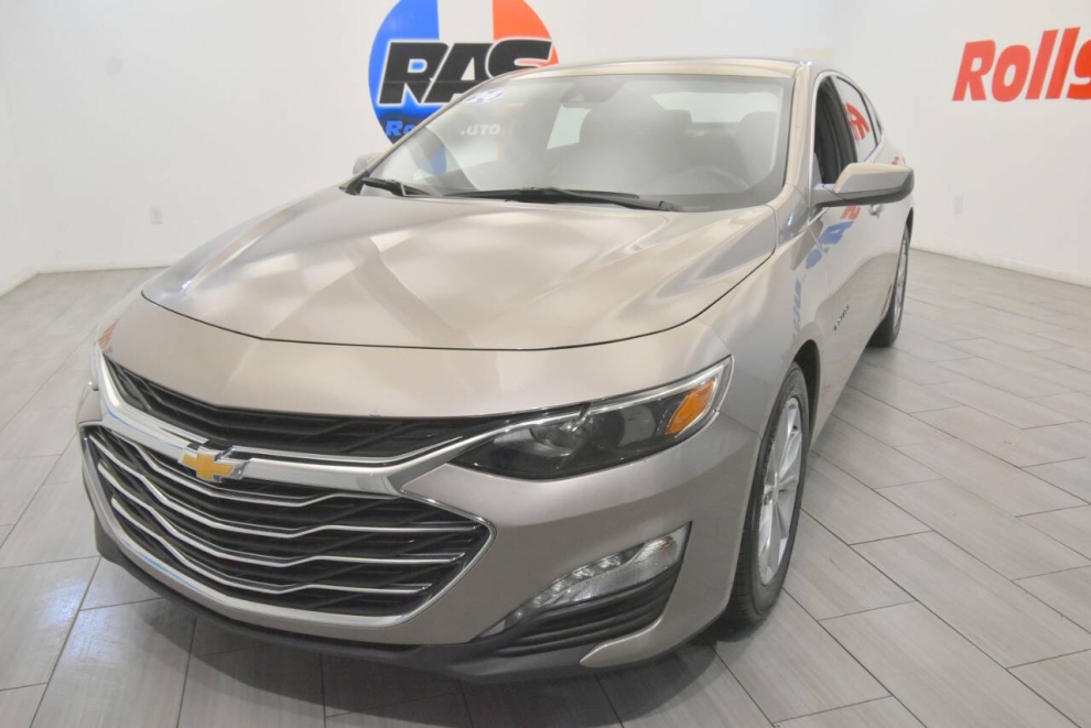2024 Chevrolet Malibu LT 4dr Sedan w/1LT, Champán, Mileage: 67,089 