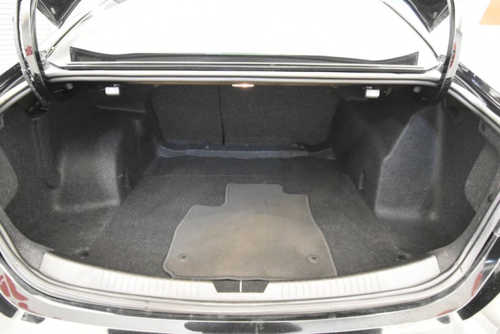 2023 Chevrolet Malibu LT 4dr Sedan w/1LT, Negro, Mileage: 52,963 - photo 30