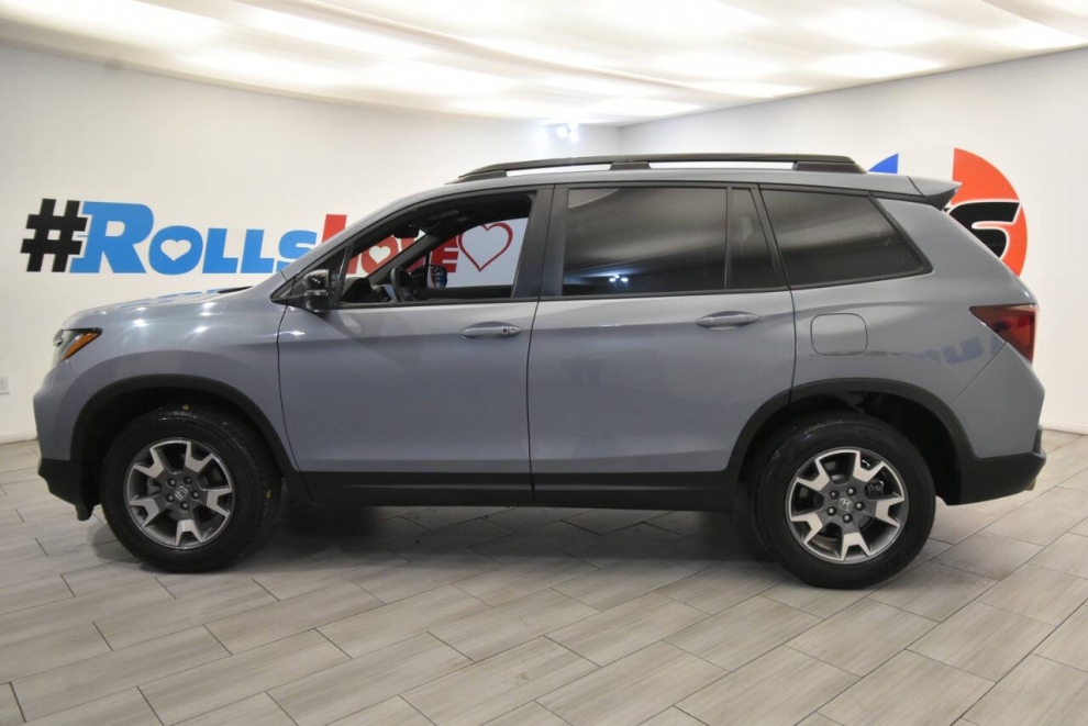2022 Honda Passport TrailSport AWD 4dr SUV, Gray, Mileage: 59,555 - photo 1