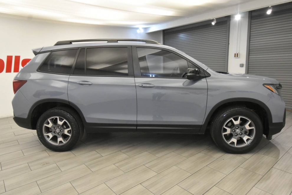 2022 Honda Passport TrailSport AWD 4dr SUV, Gray, Mileage: 59,555 - photo 5